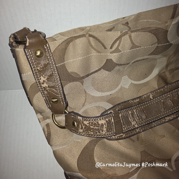 💯 Authentic preloved Coach👛Carly Signature Khaki Canvas Bag - Picture 2 of 8